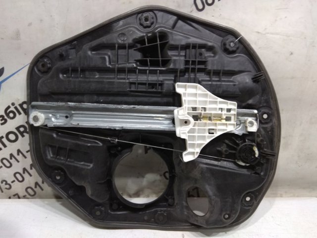 Склопідйомник задніх лівих дверей 834712T000 HYUNDAI
