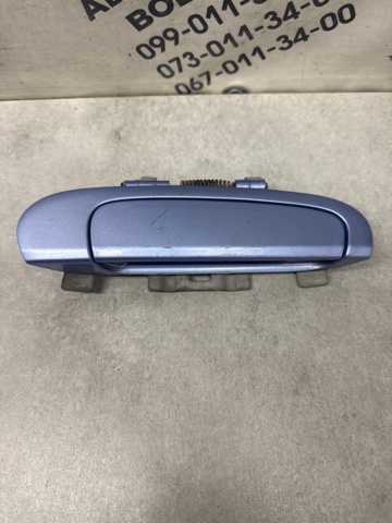 Ручка задніх дверей зовнішня, права 8366007010 HYUNDAI