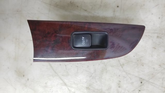 Кнопковий блок керування склопідіймачами передній правий 8403053020 TOYOTA