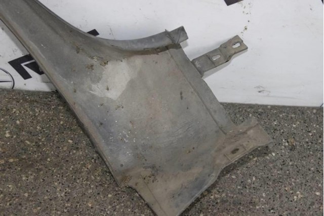 Молдинг передньої арки колеса, правий 8408704 BMW