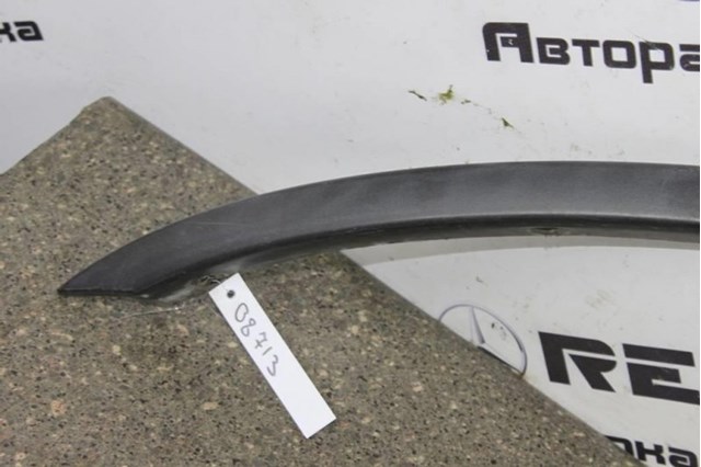 Молдинг арки колеса заднього, правий 8408708 BMW