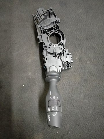 Перемикач підрульовий, лівий 8414078010 TOYOTA
