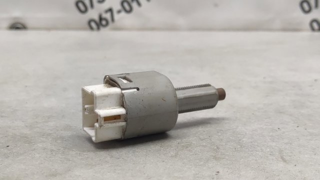 Лягушка стоп-сигналу 8434069015 TOYOTA