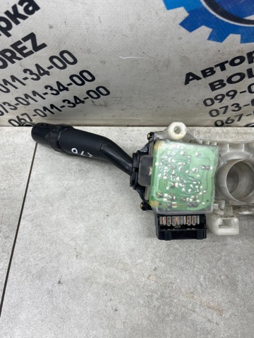Перемикач підрульовий, правий 846522G010 TOYOTA