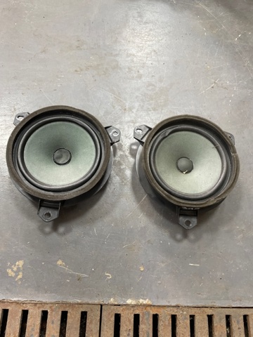 Динамік передньої двері 8616052331 TOYOTA