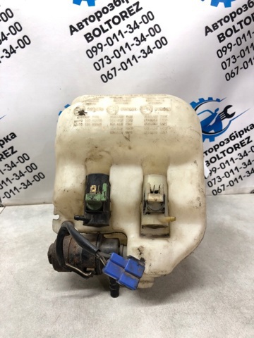 Бачок омивача скла 86610FC000 SUBARU