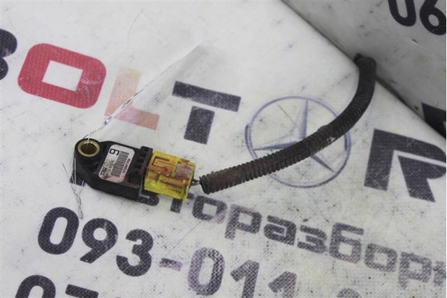 Датчик Ейрбег передній 8917307010 TOYOTA