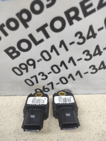 Датчик Ейрбег передній 898310W040 TOYOTA