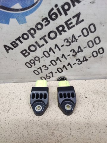Датчик Ейрбег передній 8983133020 TOYOTA