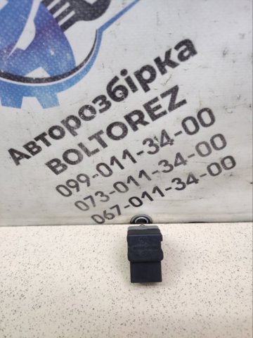 Вимикач сигналу гальмування 9381038100 HYUNDAI
