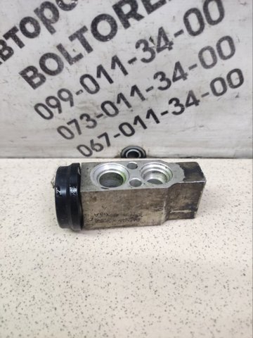 Клапан розширювальний 9760426000 HYUNDAI