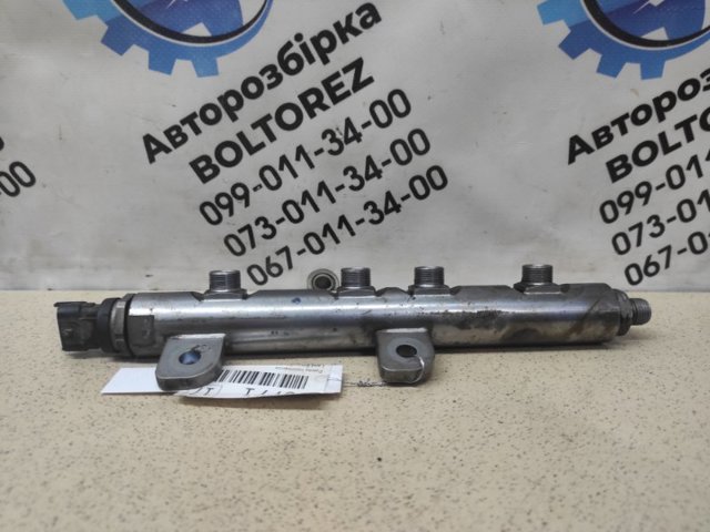 Розподільник палива (рампа), правий 9X2Q9D280FA LAND ROVER