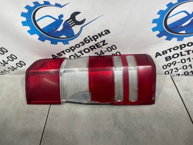 Ліхтар задній лівий A0008260451 MERCEDES