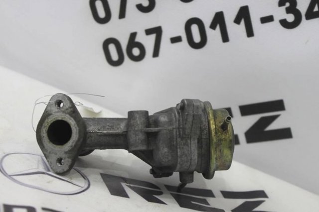 Клапан EGR Mercedes E