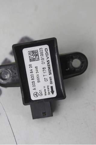 Датчик Ейрбег передній A0038208426 MERCEDES