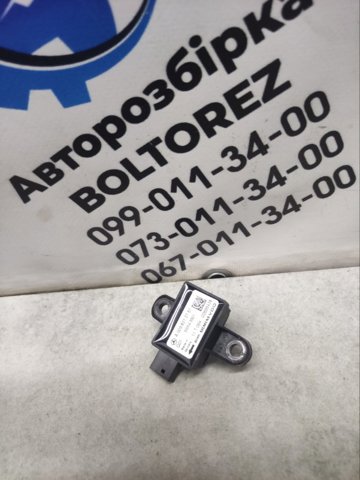 Датчик Ейрбег передній A0038212751 MERCEDES