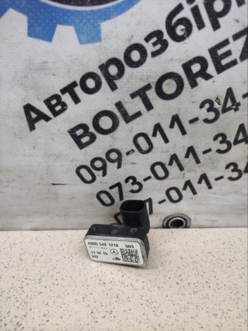 Датчик вертикального прискорення A0055421218 MERCEDES