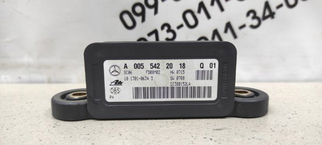 Датчик поперечного прискорення (ESP) A0055422018 MERCEDES