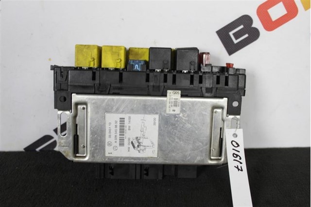 Корпус запобіжників A0285459832 MERCEDES