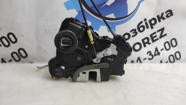 Замок передніх пасажирських дверей A046693 TOYOTA