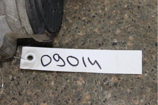 Дросільна заслінка в зборі A1121410125 MERCEDES