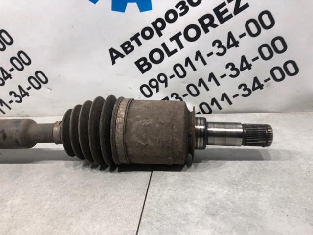 Піввісь передня ліва A1633300101 MERCEDES