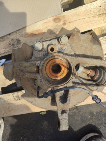 Цапфа поворотного кулака A1633500108 MERCEDES