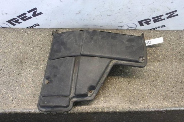 Кришка блока запобіжників A1635400082 MERCEDES