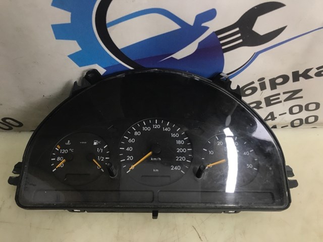 Приладова дошка-щиток приладів A1635405811 MERCEDES