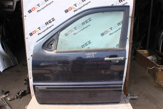 Двері кабіни A1637200105 MERCEDES