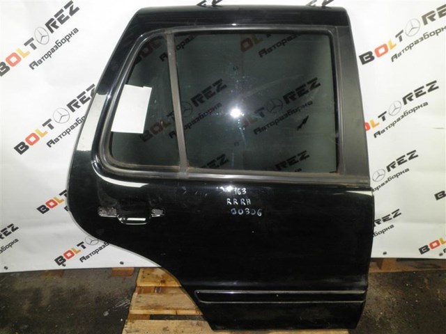 Двері пасажирськи задні ліві A1637300405 MERCEDES