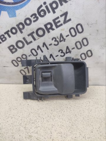 Ручка закриття кришки багажника внутрішня A1637600061 MERCEDES