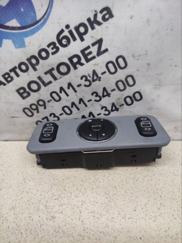 Кнопковий блок керування склопідіймачами задній A1638200326 MERCEDES