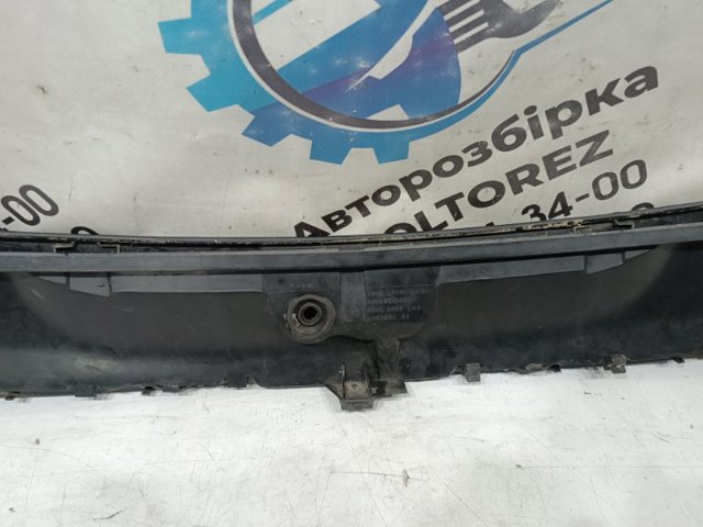 Водостік лобового скла, жабо A1638300152 MERCEDES