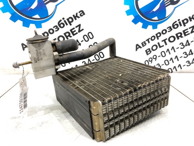 Випаровувач кондиціонера A1638300158 MERCEDES