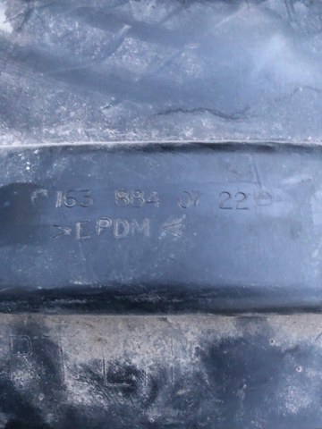 Підкрилок передній лівий A1638840722 MERCEDES