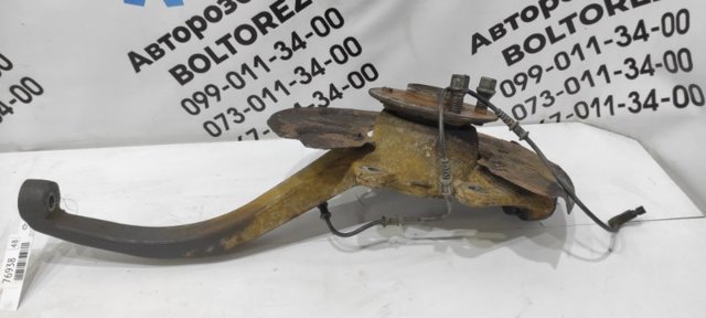Цапфа поворотного кулака A1643300920 MERCEDES