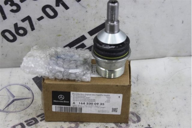 Кульова опора, нижня A1643300935 MERCEDES