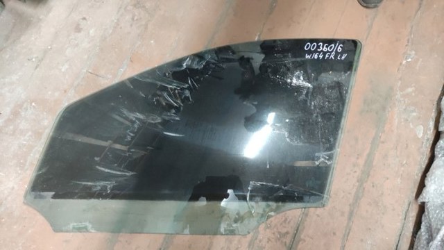 Скло та ущільнювачі скла вітрового правого/лівого A1647250910 MERCEDES