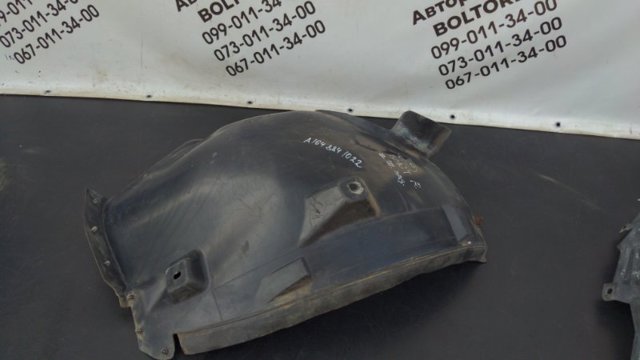 Підкрилок переднього крила, правий задній A1648841022 MERCEDES