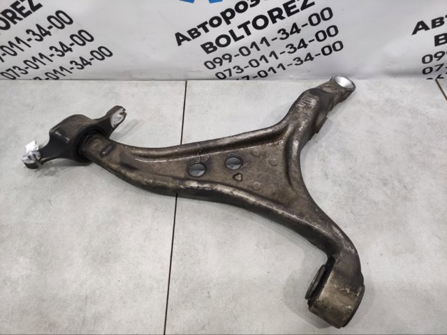 Поперечний важіль A1663300107 MERCEDES