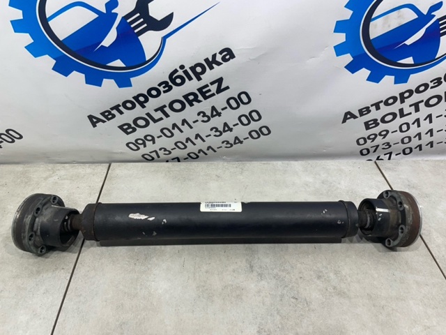 Кардан передній A1664100601 MERCEDES