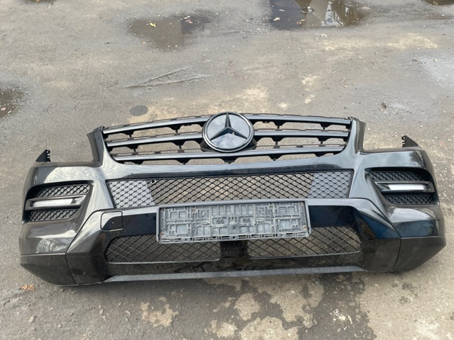 Бампер передній A16688500259999 MERCEDES