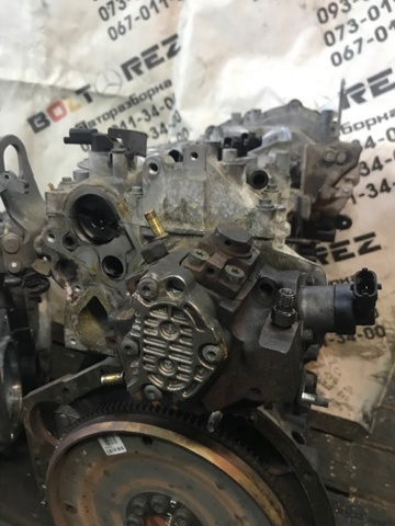 Замок водійських дверей A1687201935 MERCEDES