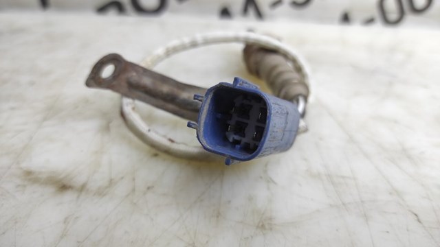 Замок передніх пасажирських дверей A1687202235 MERCEDES