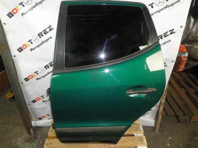 Двері пасажирськи задні ліві A1687301305 MERCEDES