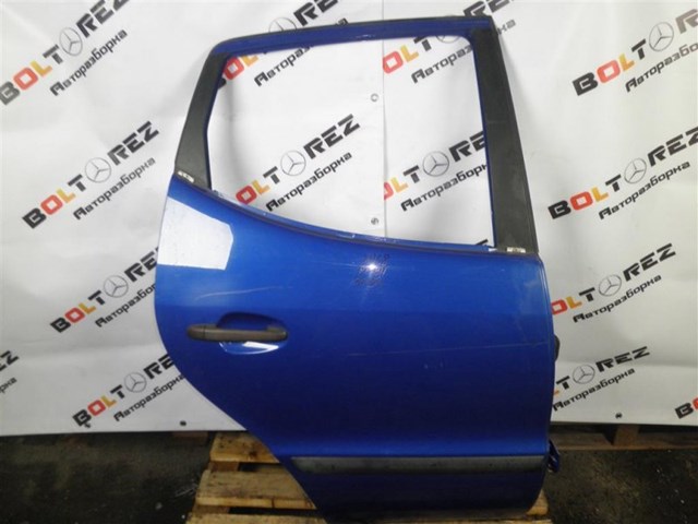 Двері пасажирськи задні ліві A1687302305 MERCEDES