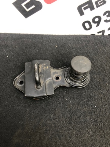 Замок капота A2038800460 MERCEDES