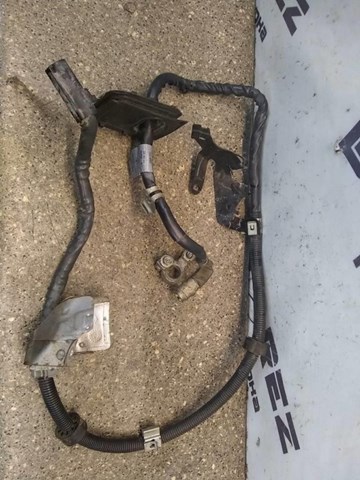 Кабель стартера A2044403940 MERCEDES