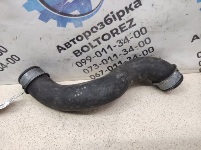 Шланг/патрубок радіатора охолодження, нижній A2045011682 MERCEDES